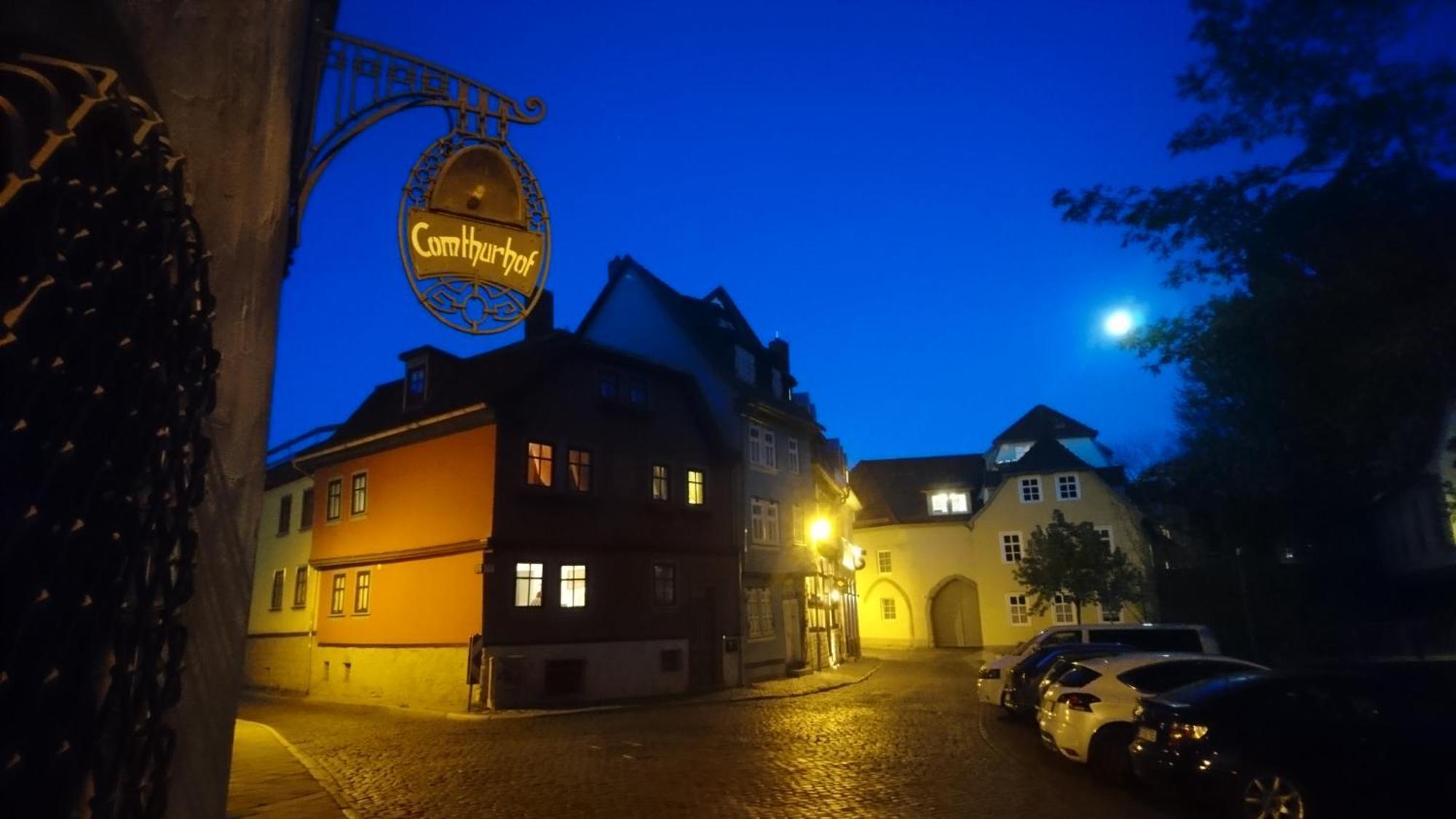 Апартаменты Haus Zum Kleinen Helm Эрфурт Экстерьер фото